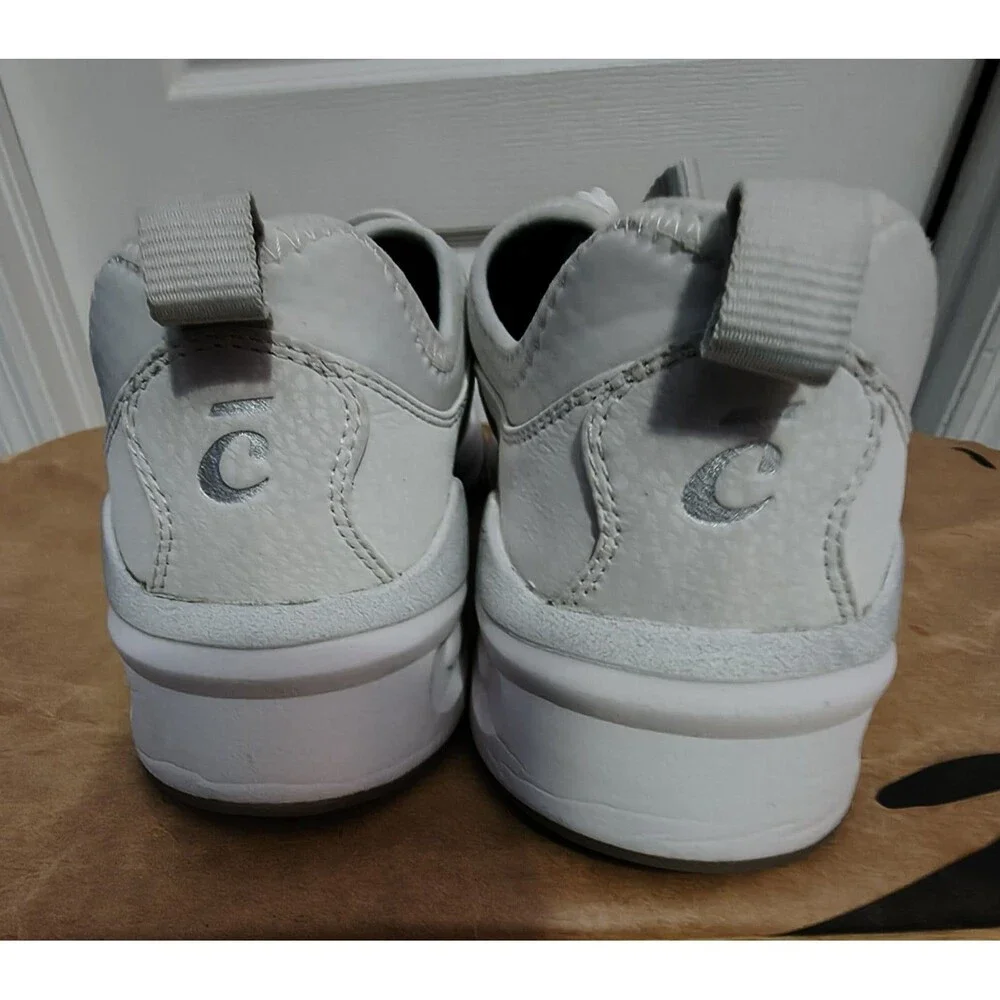 Clove Shoes Womens Size W8 White Slip Resistant Nursing Sneakers Comfort
